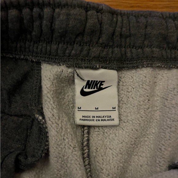 grey nike sweats - Picture 3 of 4